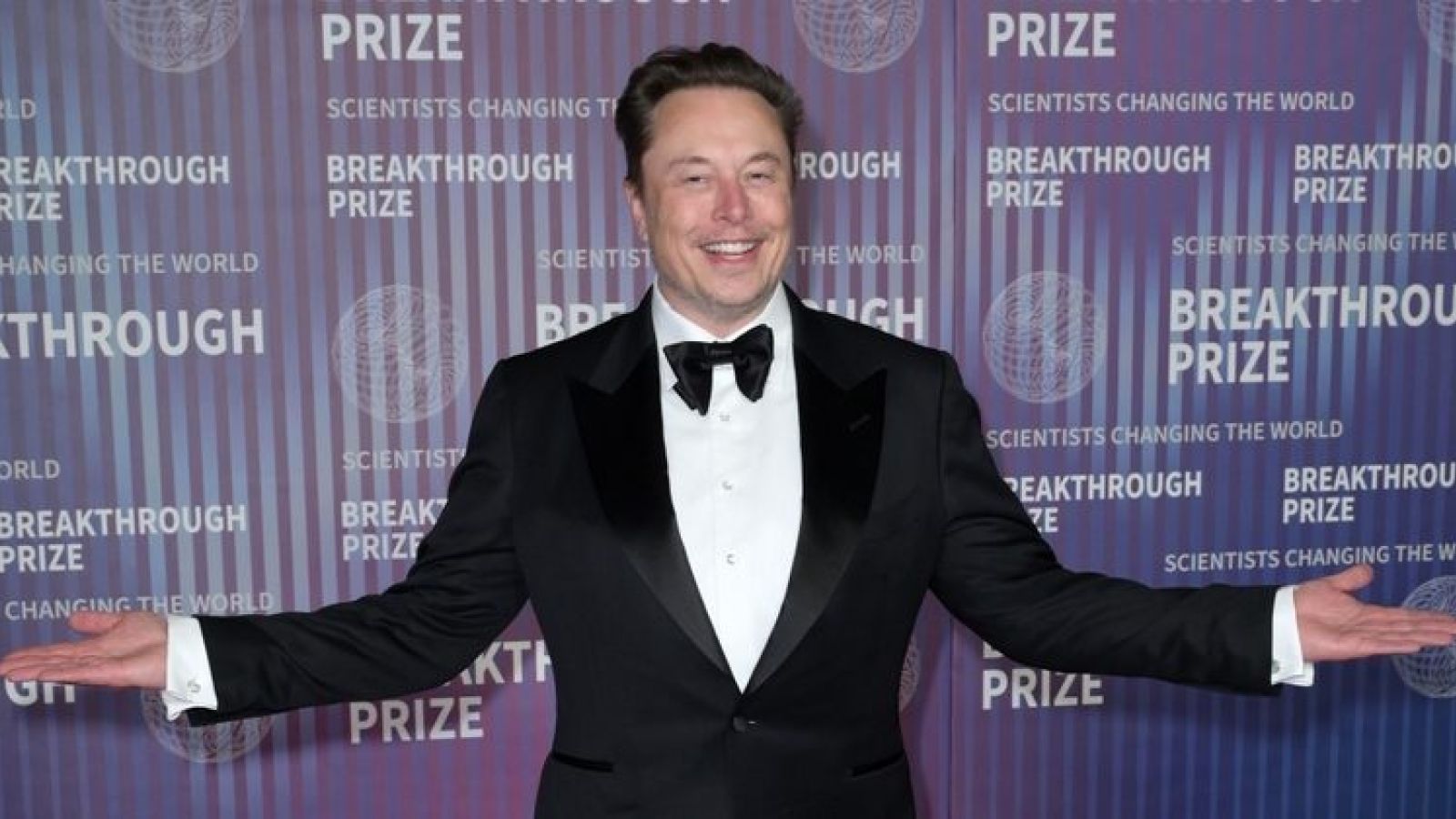 musk Shutterstock 2449496571