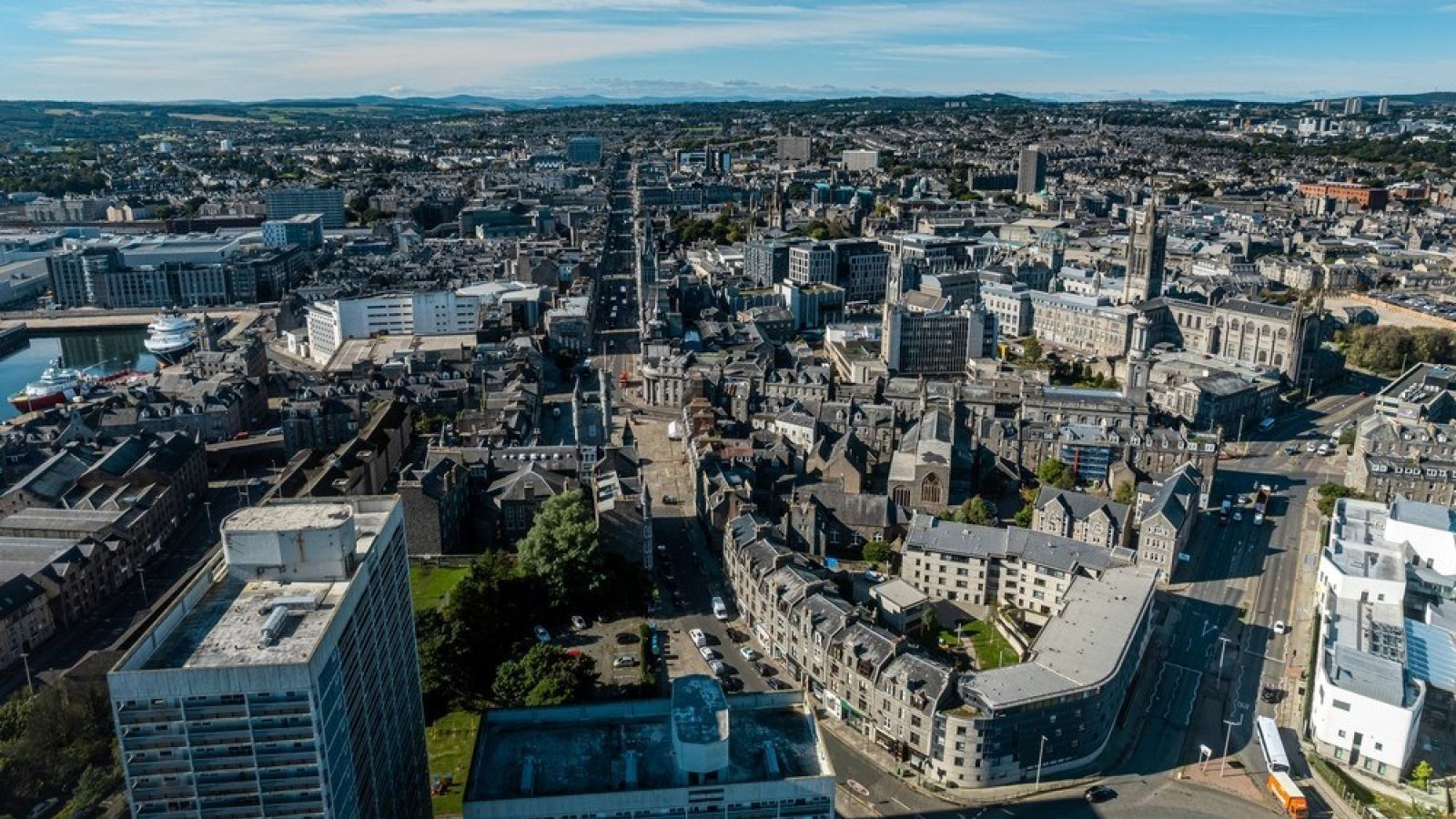 Aberdeen shutterstock 2133044141 3