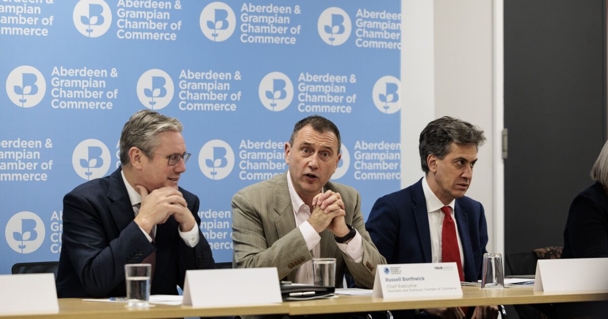 OpenGraph Image for Ed Miliband says windfall tax will only apply to "historically high" prices