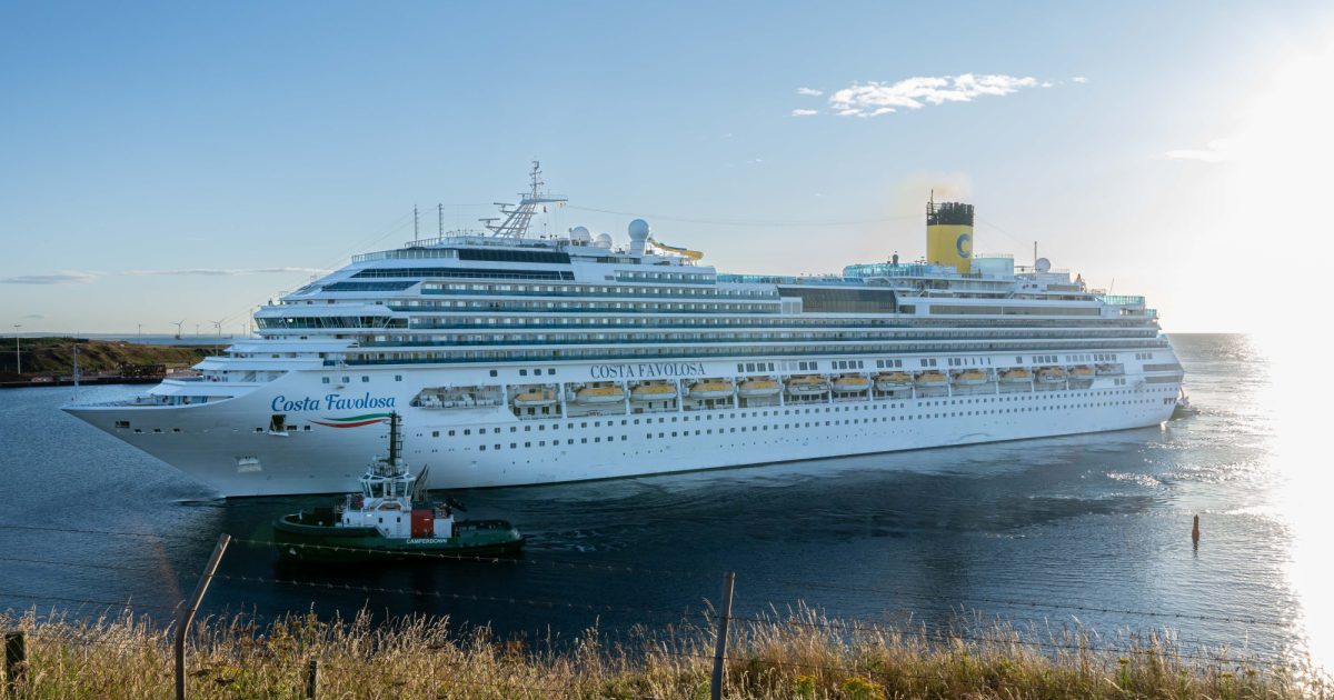 OpenGraph Image for Record-breaking cruise ship arrives at Port of Aberdeen