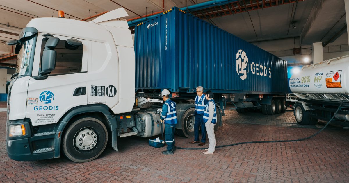 OpenGraph Image for GEODIS pilots South-east Asia’s first cross-border trucking service using renewable diesel