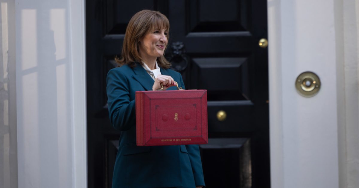 OpenGraph Image for Lights out for North Sea oil and gas as Chancellor keeps windfall tax