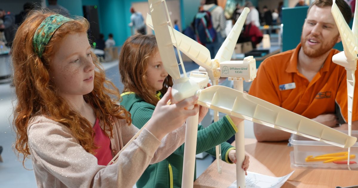 OpenGraph Image for Aberdeen Science Centre puts spin on energy education with wind turbine workshops