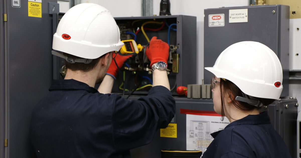 OpenGraph Image for North-east oil and gas workers can retrain for renewables at NESCol and ASET through new funding scheme