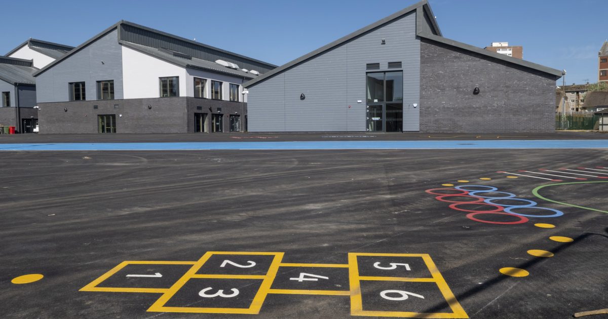 OpenGraph Image for Council gets keys to new Riverbank School