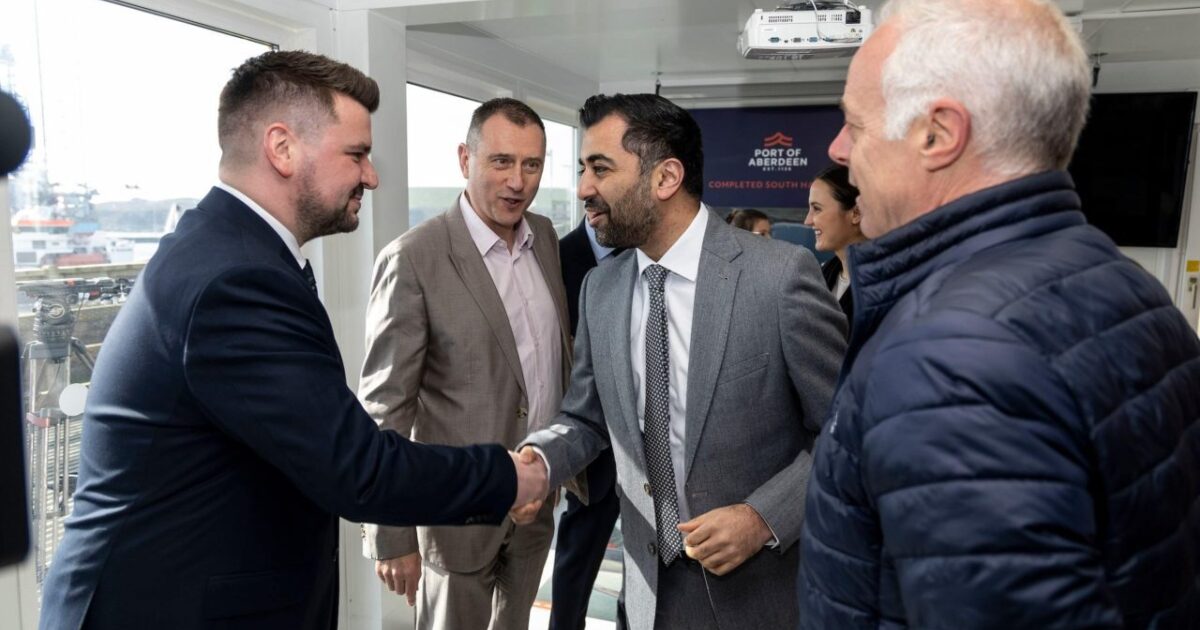 OpenGraph Image for New oil licences are ‘wrong move’, says first minister