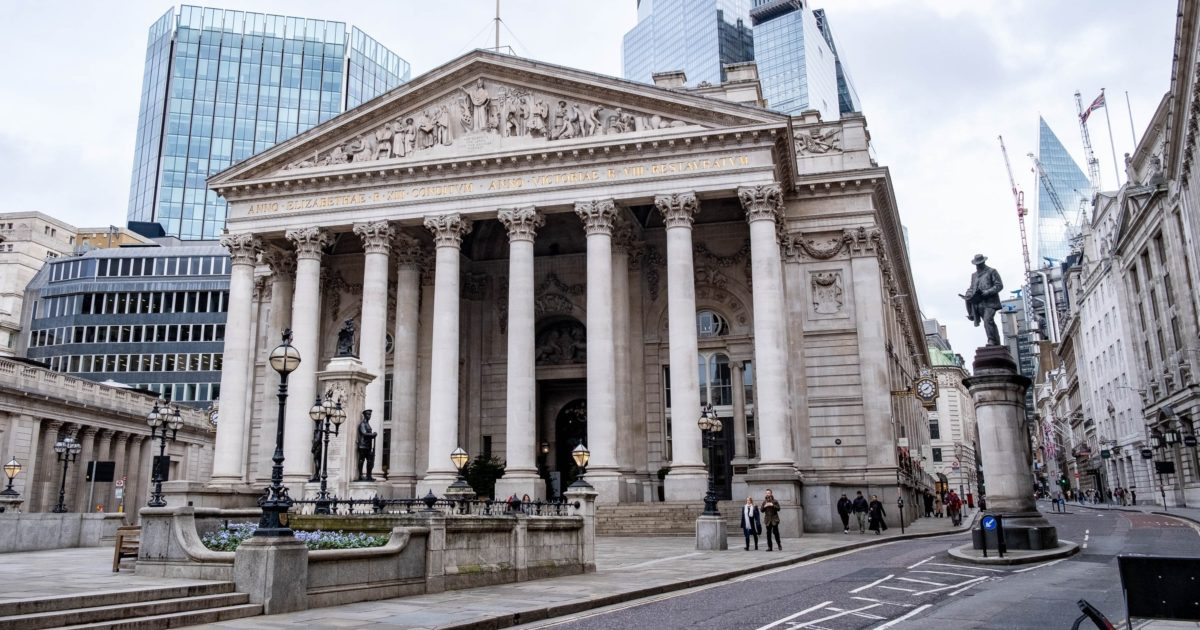 OpenGraph Image for Inflation falls to Bank of England's target