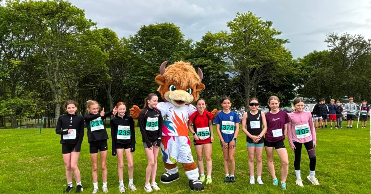 OpenGraph Image for Aberdeen school pupils lace up for the Active Schools Fun Run series