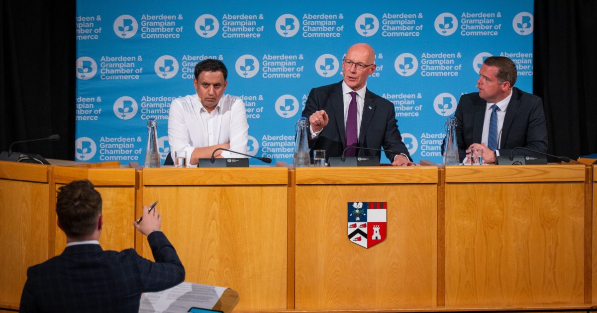 OpenGraph Image for Energy bosses grill party leaders over future of North Sea