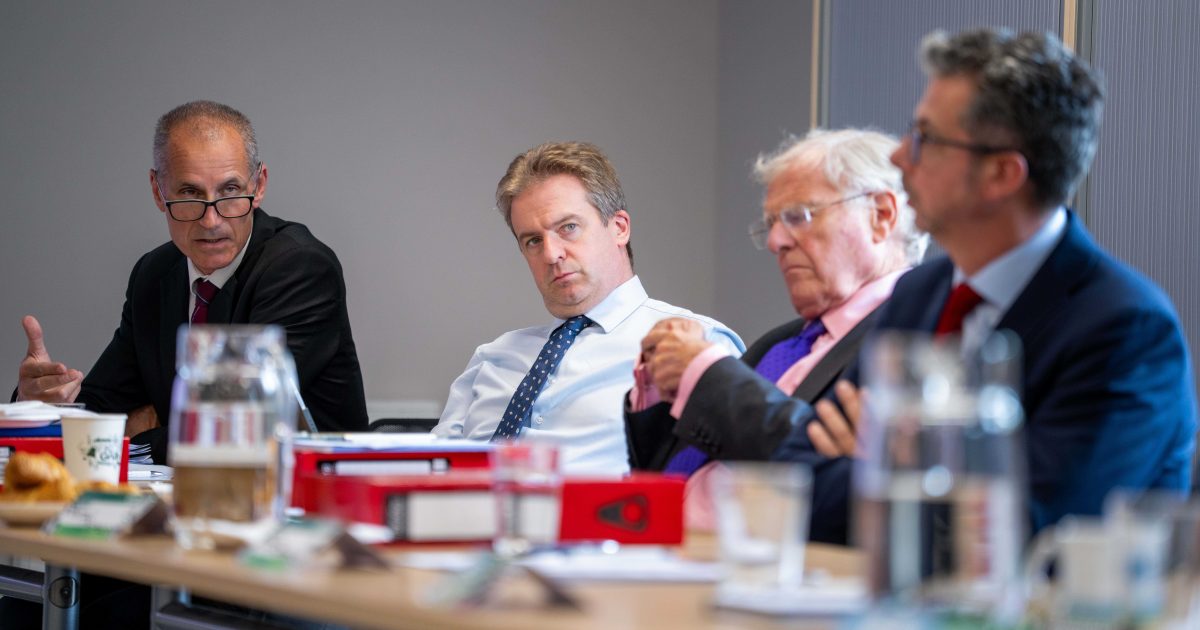 OpenGraph Image for Energy leaders urge Burnham to visit Aberdeen as MPs hear transition concerns