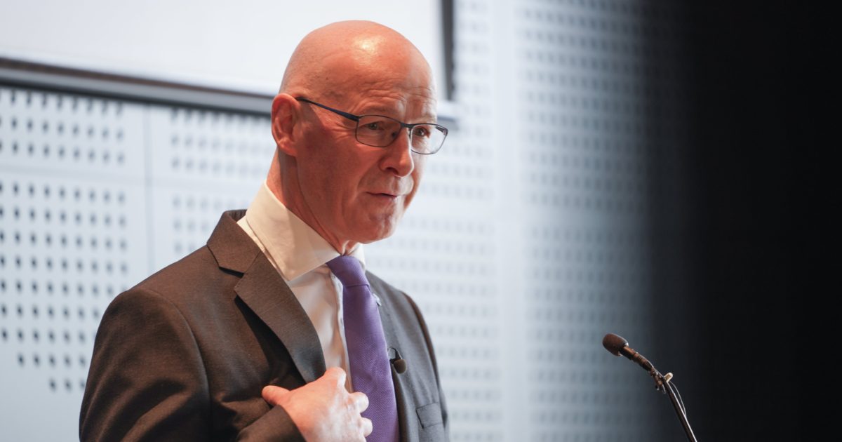 OpenGraph Image for Swinney's 'social tariff' to be part-funded by energy companies