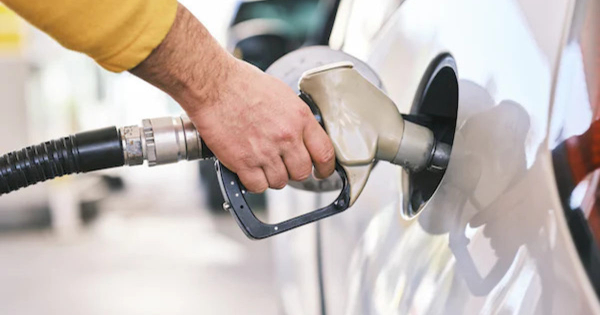 OpenGraph Image for Big supermarkets accused of refusing to pass on fuel savings to drivers