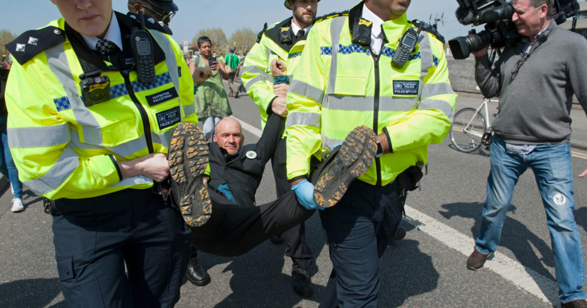 OpenGraph Image for Industry takes action to deter oil protests