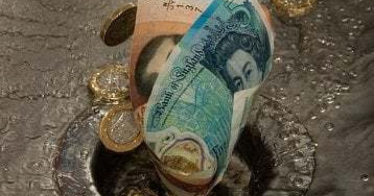 OpenGraph Image for Pound hits lowest level since 1985
