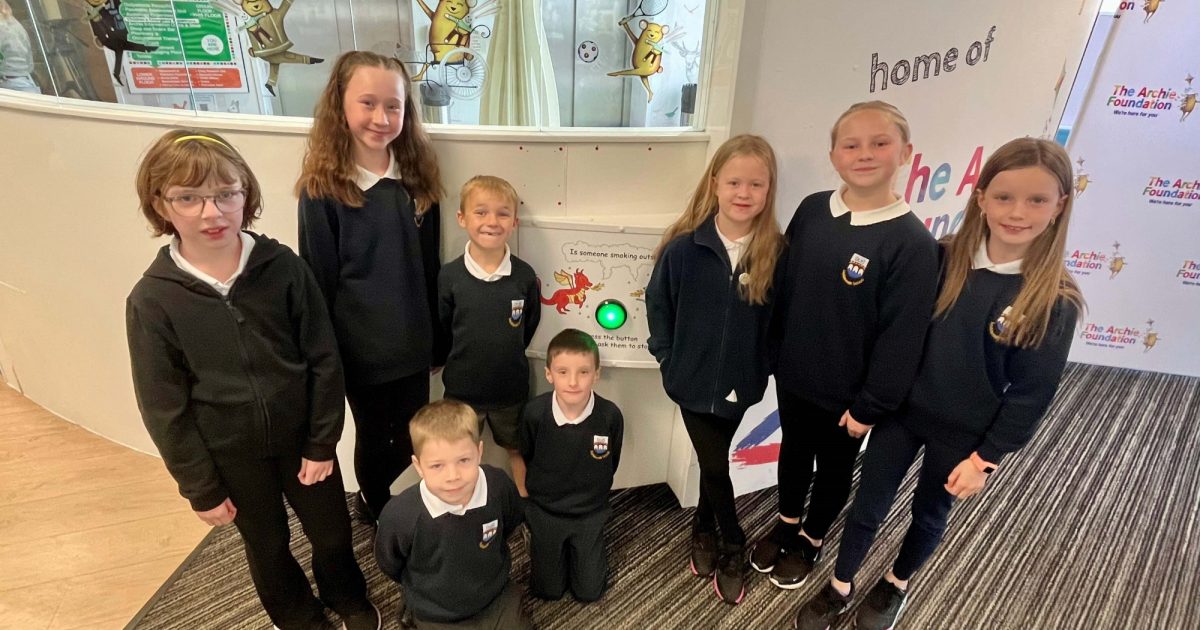 OpenGraph Image for New smoking buzzer warns smokers to think twice before lighting up at Royal Aberdeen Children's Hospital