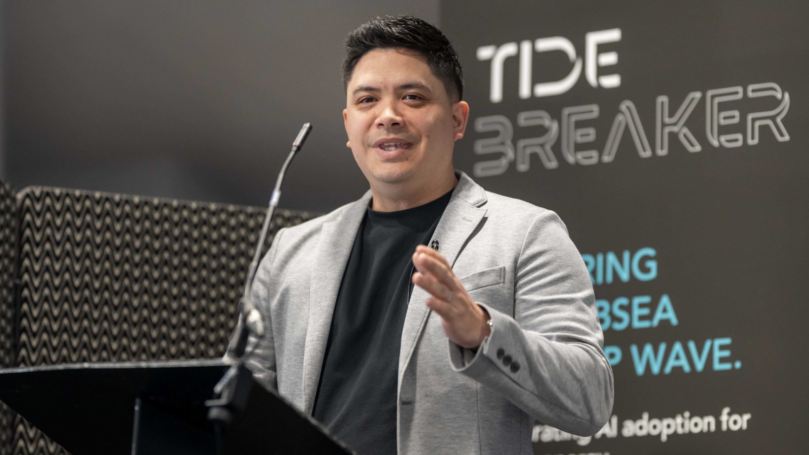 Closing the commercial gap between technology pilots and industry adoption