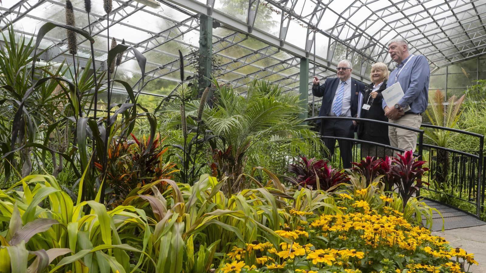 Cllr Neil MacGregor with Beautiful Scotland judges Lorraine Turnbull and Gregor McGillivray in the Winter Gardens
