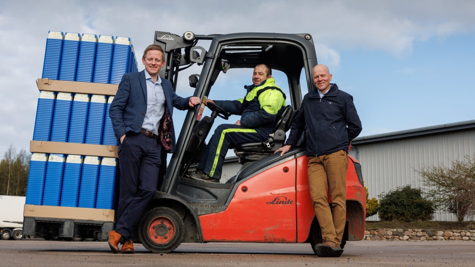 L-R Stuart Common Managing Director, Roddy Adam Site Supervisor, Mac Mackie Chair