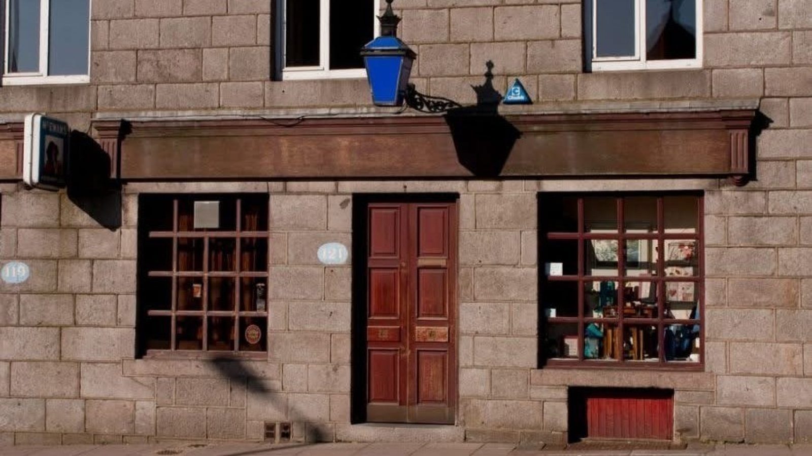 Image: The Blue Lamp / Facebook