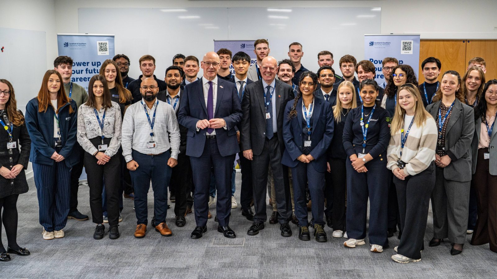 First Minister John Swinney joined Managing Director Rob McDonald and current SSEN Transmission graduates and trainees in Perth to welcome the announcement of 600 ‘earn as you learn’ roles between now and 2030