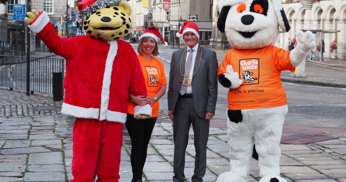 OpenGraph Image for Parade of Santas prepare to run to mark the return of Christmas in Aberdeen