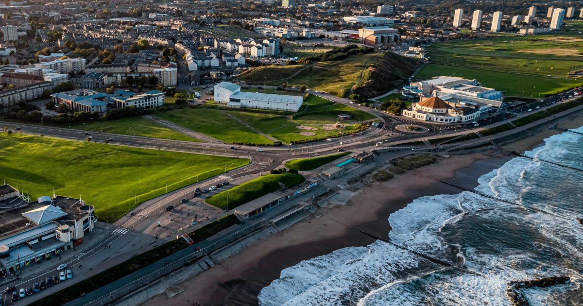 OpenGraph Image for Thursday, August 7, 2025: Today's business headlines