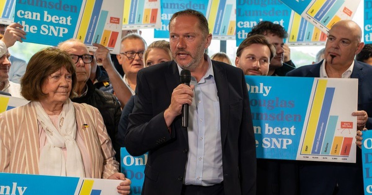 OpenGraph Image for Lumsden vows to 'fight every day' for energy industry as Tories coast by-election