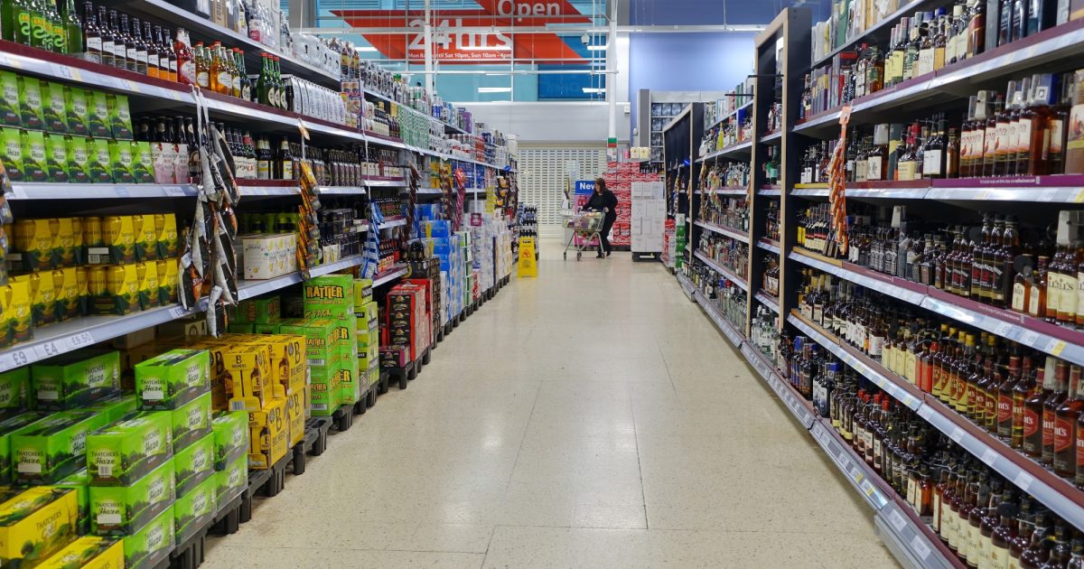 OpenGraph Image for Market Watch: UK inflation drops below 2% target for the first time since 2021