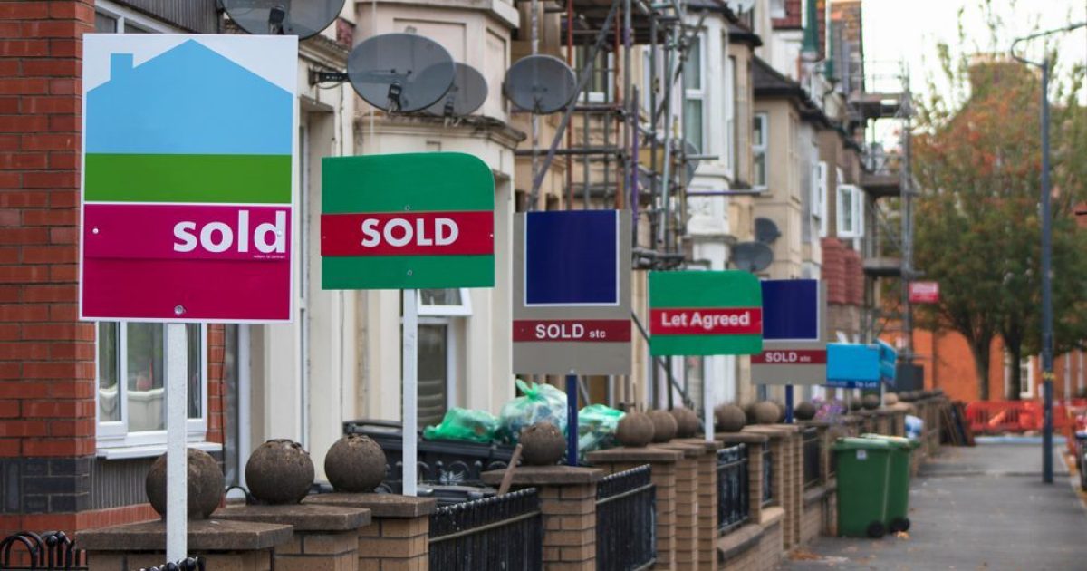 OpenGraph Image for Monday, April 14, 2025: Today's business headlines