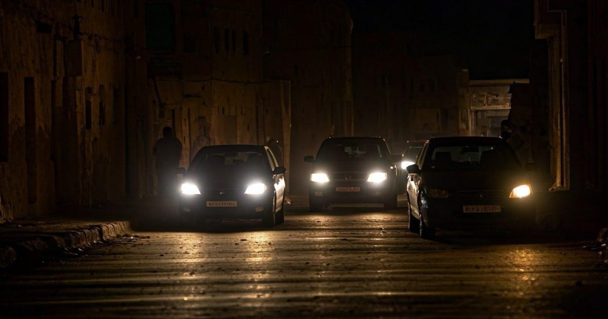 OpenGraph Image for Headlights to be reviewed after drivers 'blinded' at night