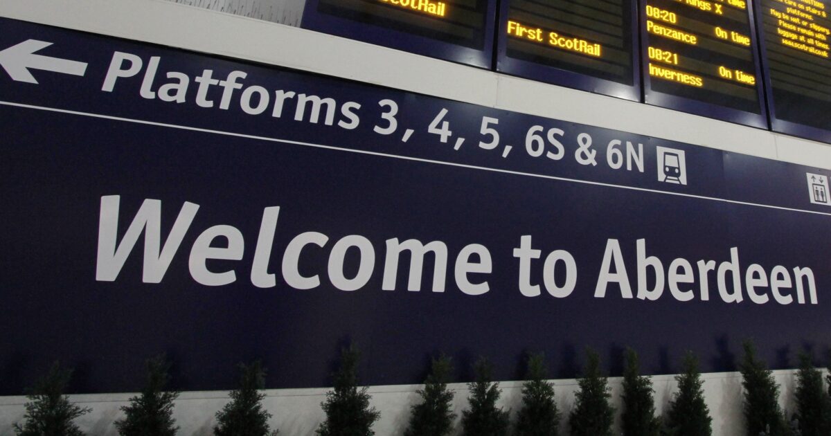 OpenGraph Image for Peak ScotRail fares to be scrapped in pilot scheme