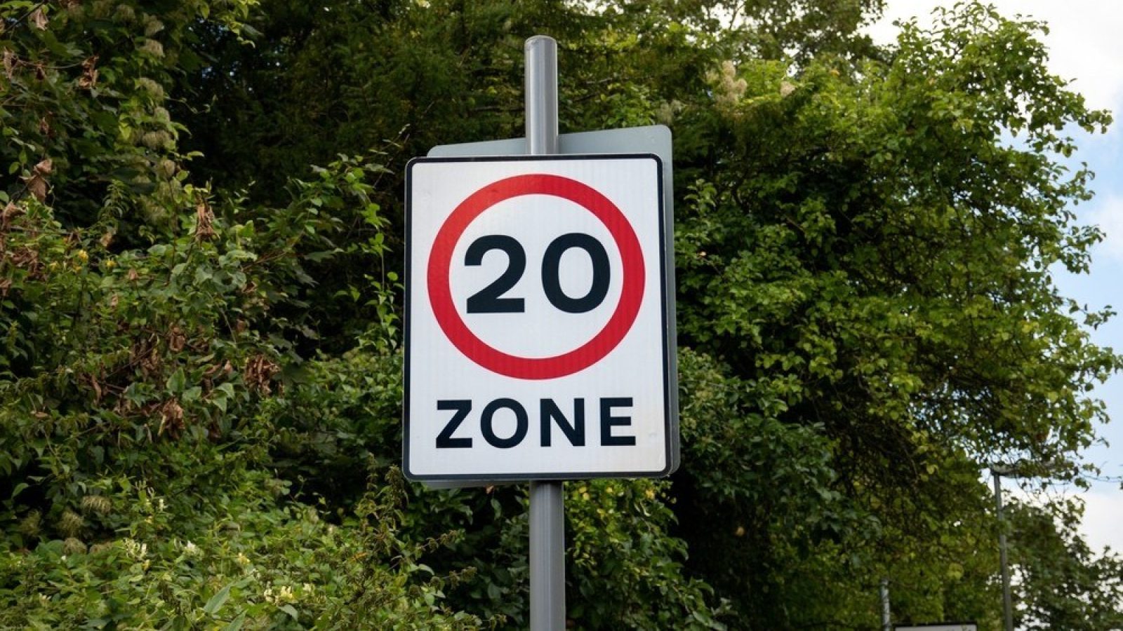 New 20mph limits on 700 Aberdeen streets not yet enforceable