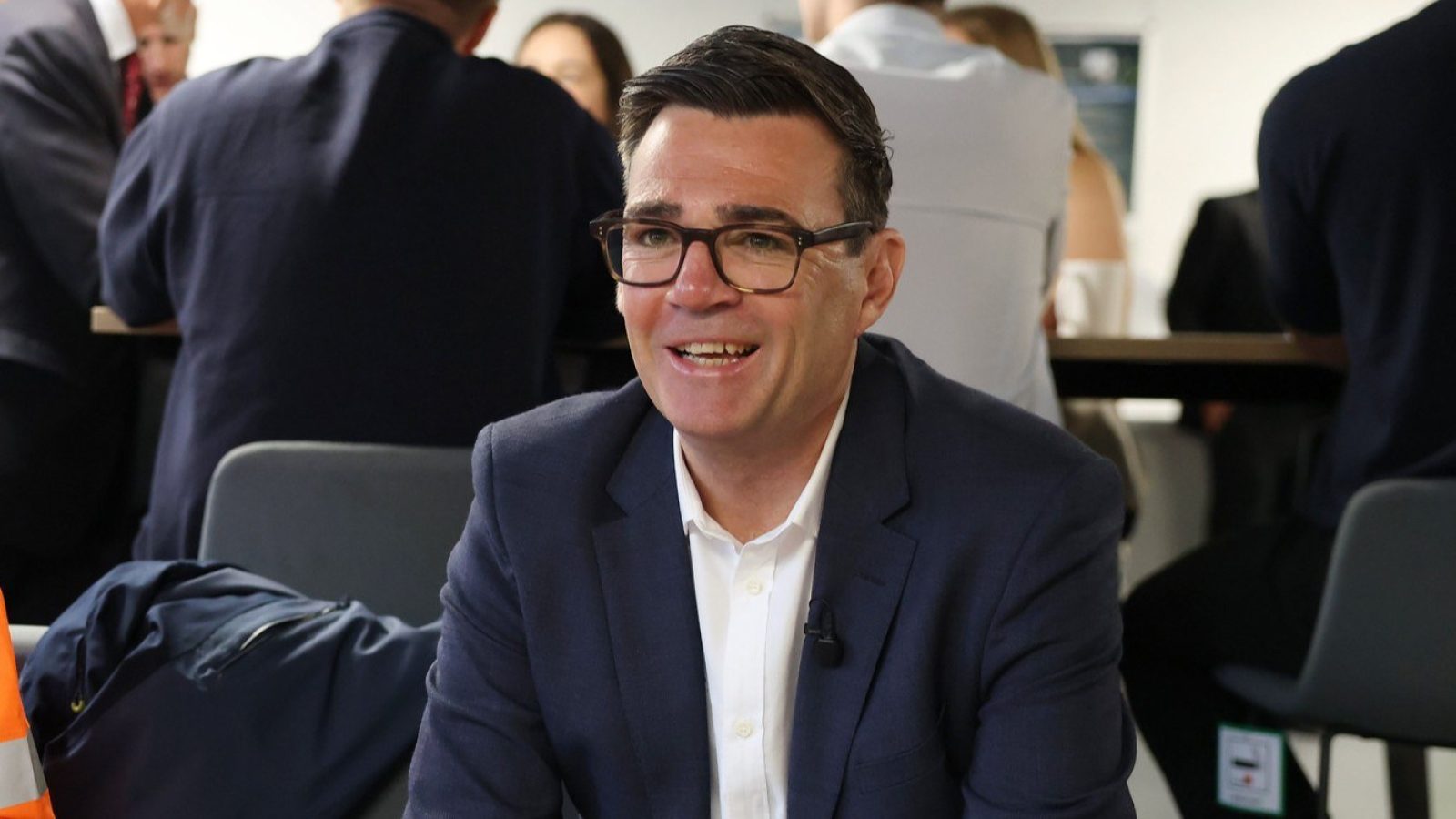 Burnham urged Scotland to adopt regional mayor model