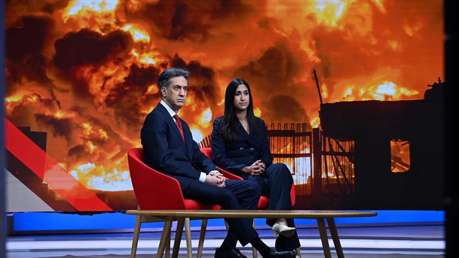 Miliband under fire as union calls for Jackdaw and Rosebank approval