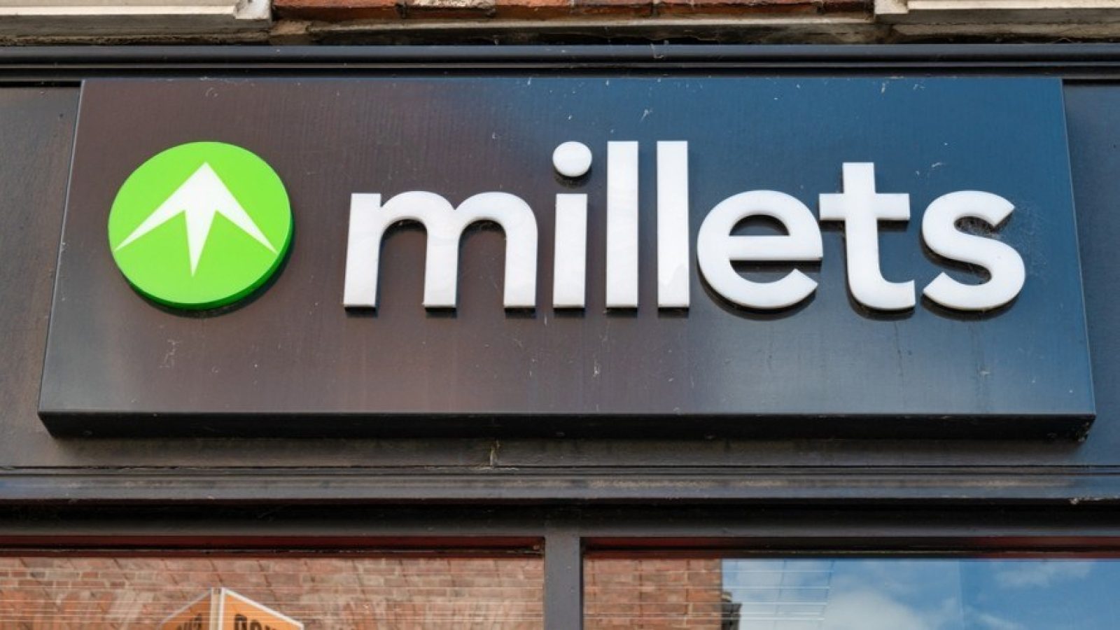 Retail roundup: Two shops close and garden centre foodhall opens