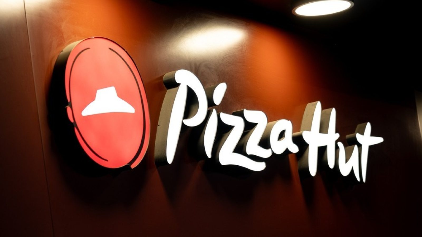 Market Watch: Pizza Hut to be sold in deals worth combined $2.7billion