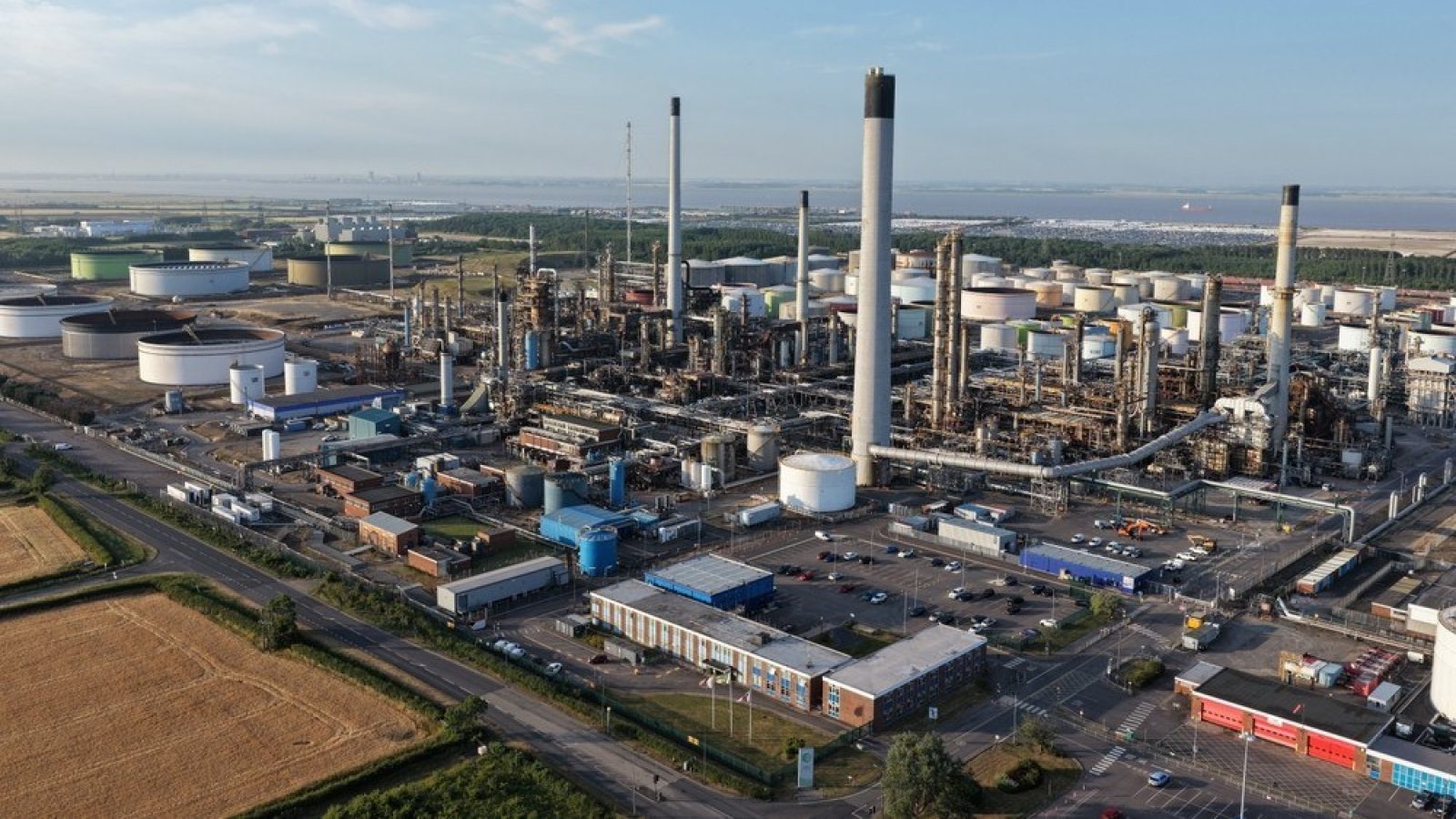 Prax Lindsey Oil Refinery to shut after government fails to find buyer