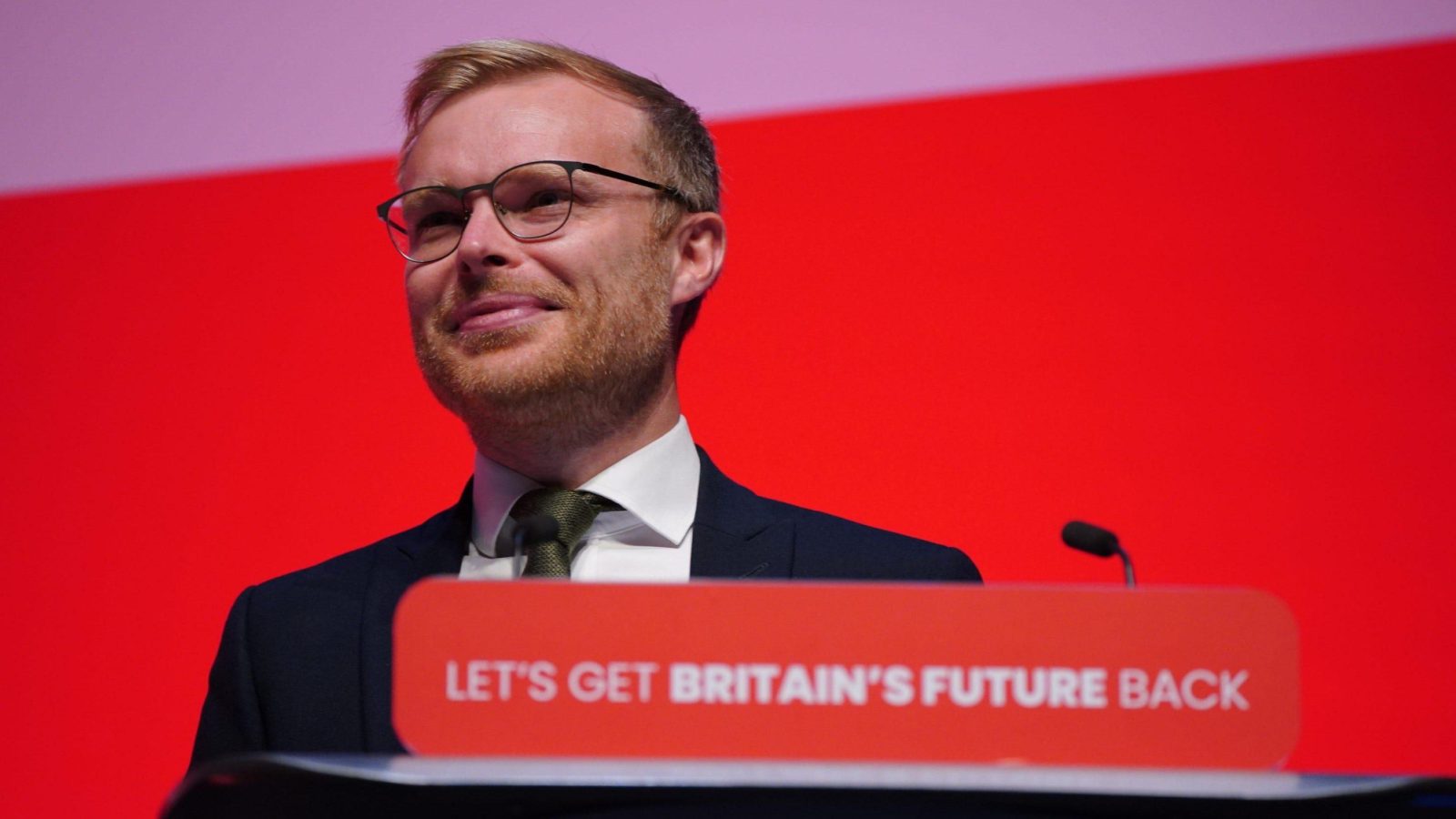 Energy minister calls for cheaper bills for host communities