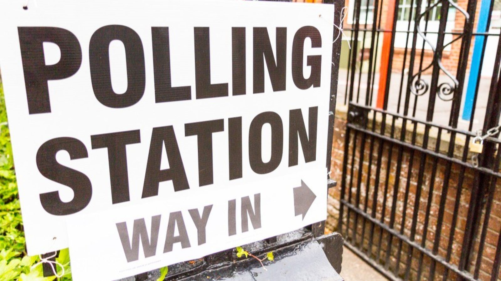 Poll: Labour and SNP voters would back coalition to lock out Reform