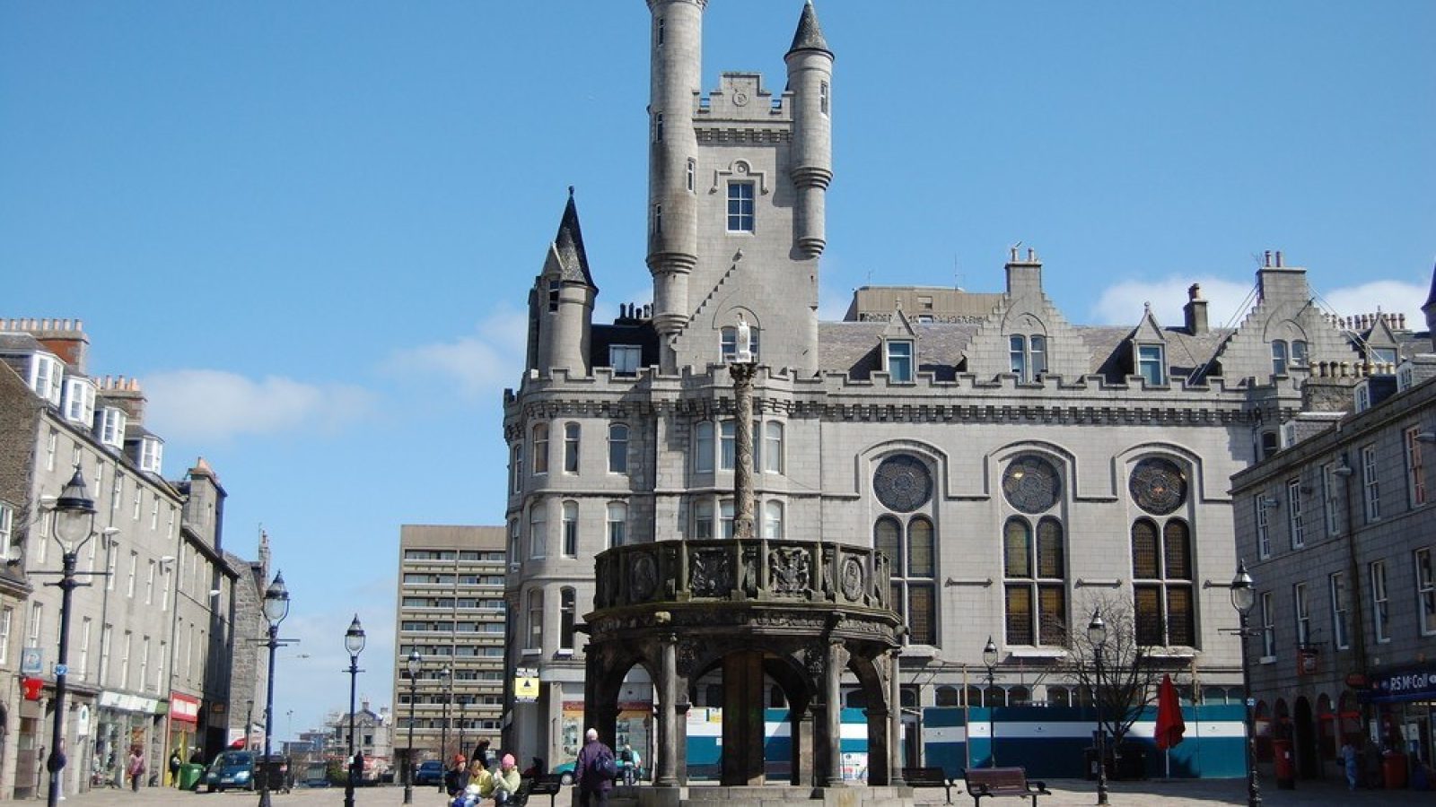 Iconic city centre building to go up for sale