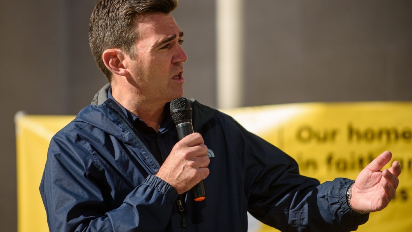 Burnham pledges to back Scotland but makes no mention of North Sea