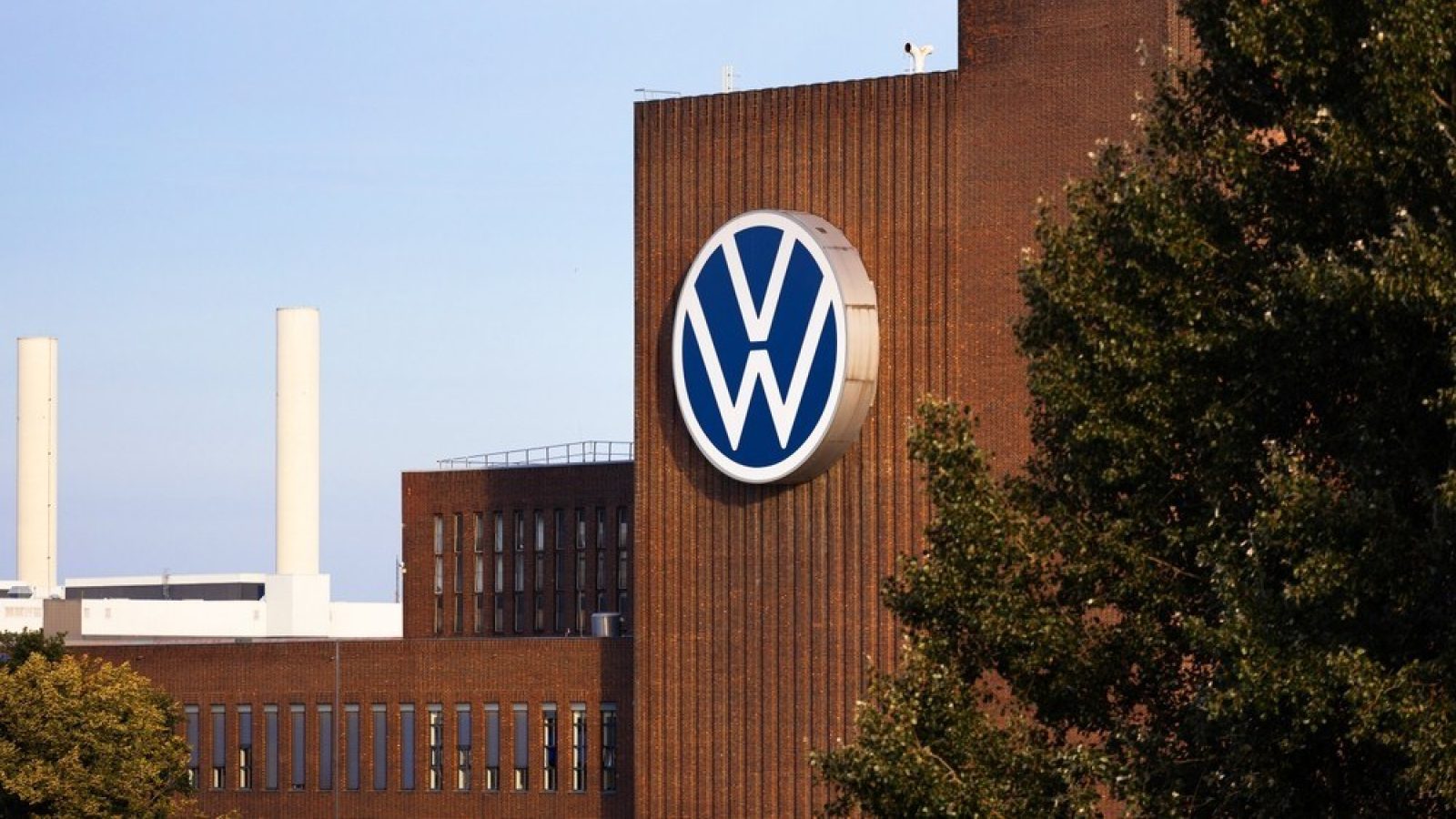 Market Watch: Volkswagen unions to table alternative to sweeping job cuts