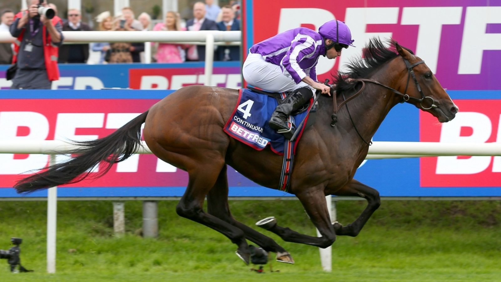Market Watch: British horse racing to go on strike