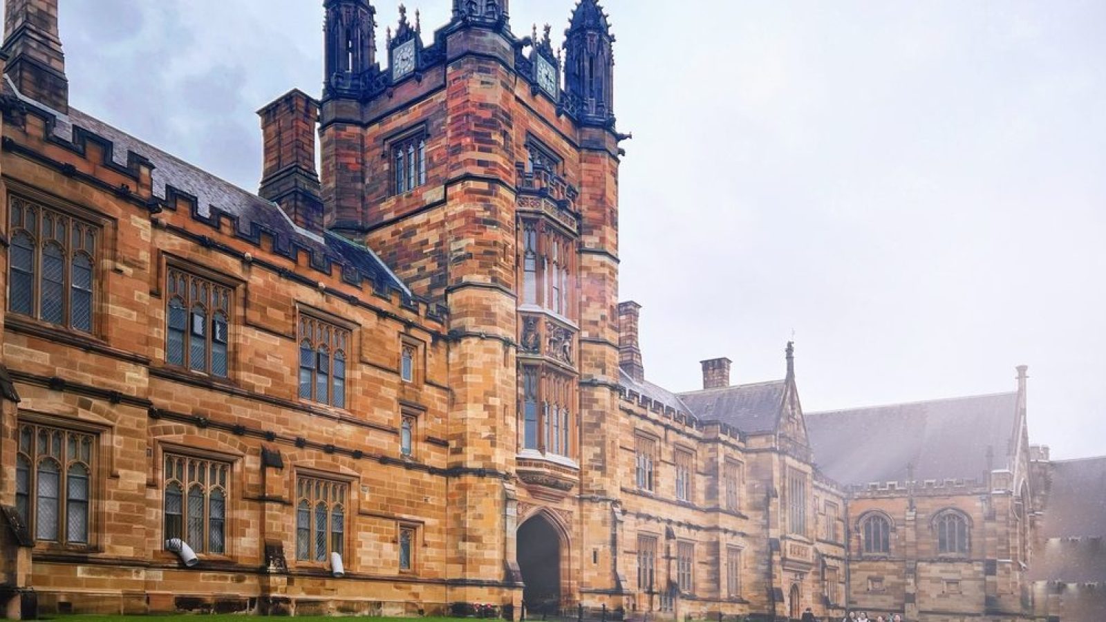 Scottish university boss calls for higher education review