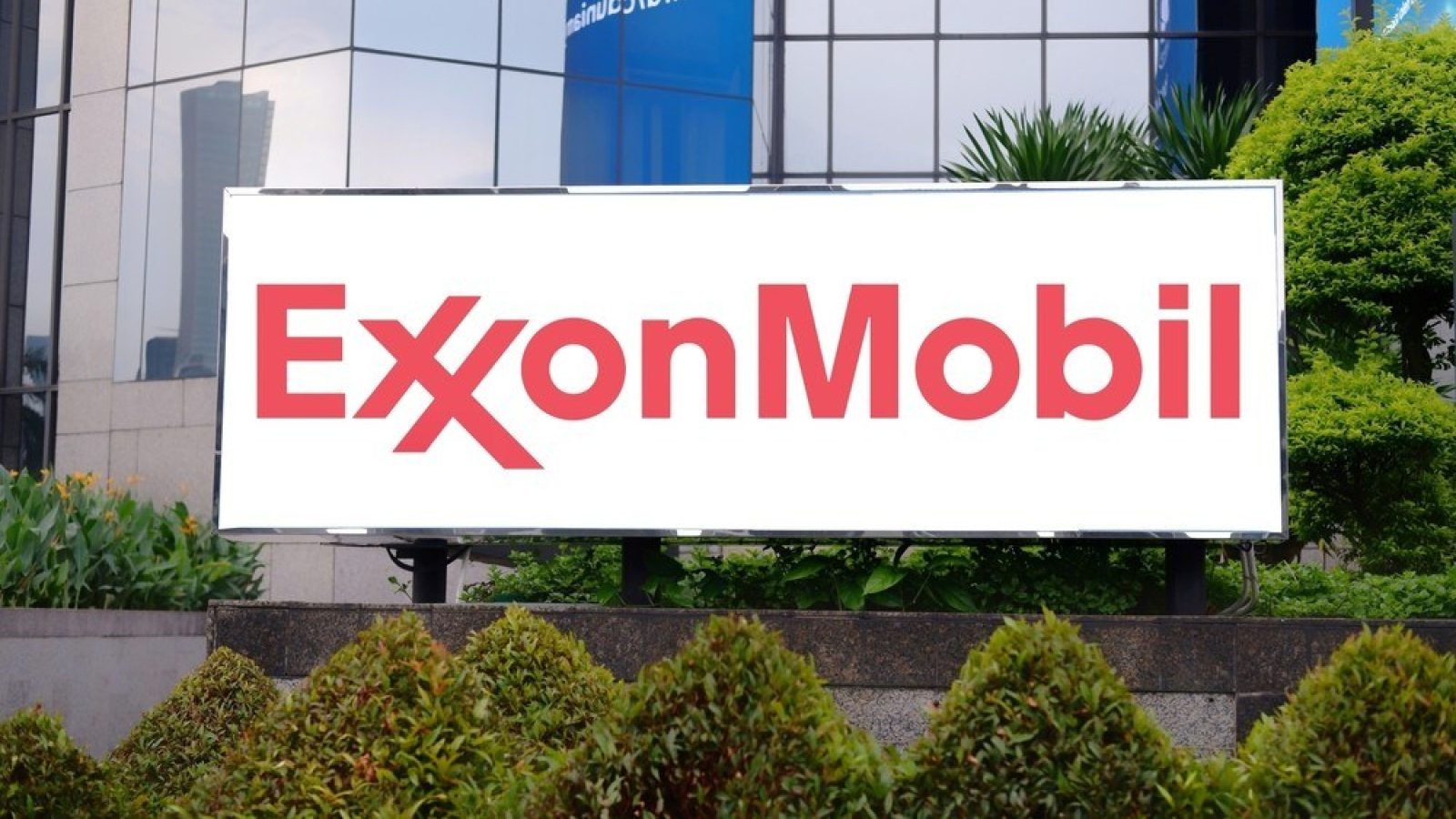 Hundreds of jobs at risk as Exxon Mobil lines up partial Fife plant closure