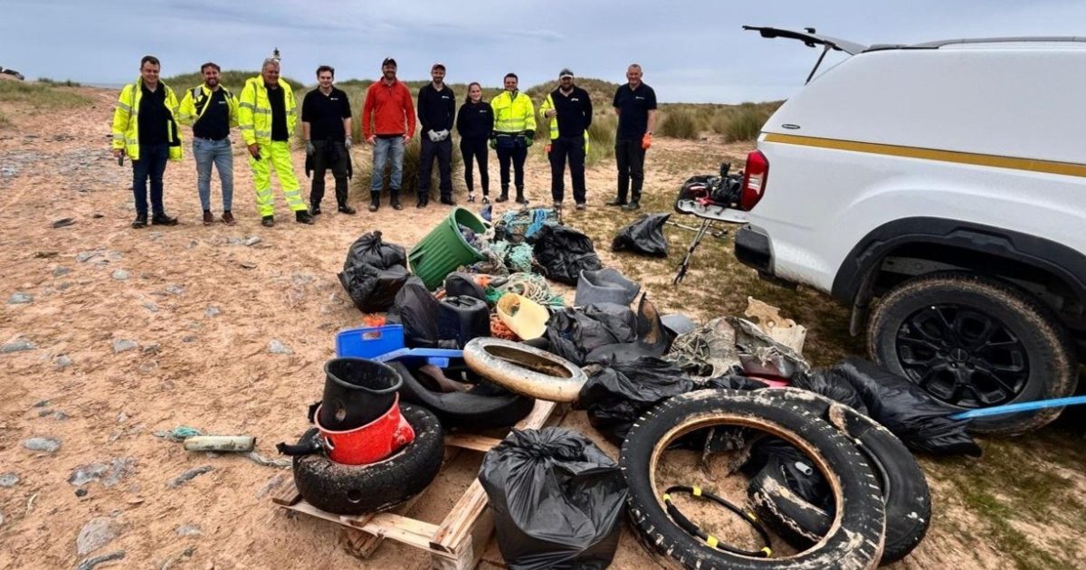 OpenGraph Image for SSEN Transmission and project partners lead beach clean-up at Rattray Head beach