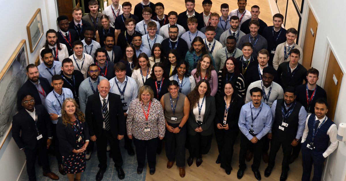 OpenGraph Image for 59 new graduates power-up at SSEN Transmission – A record-breaking year for early careers