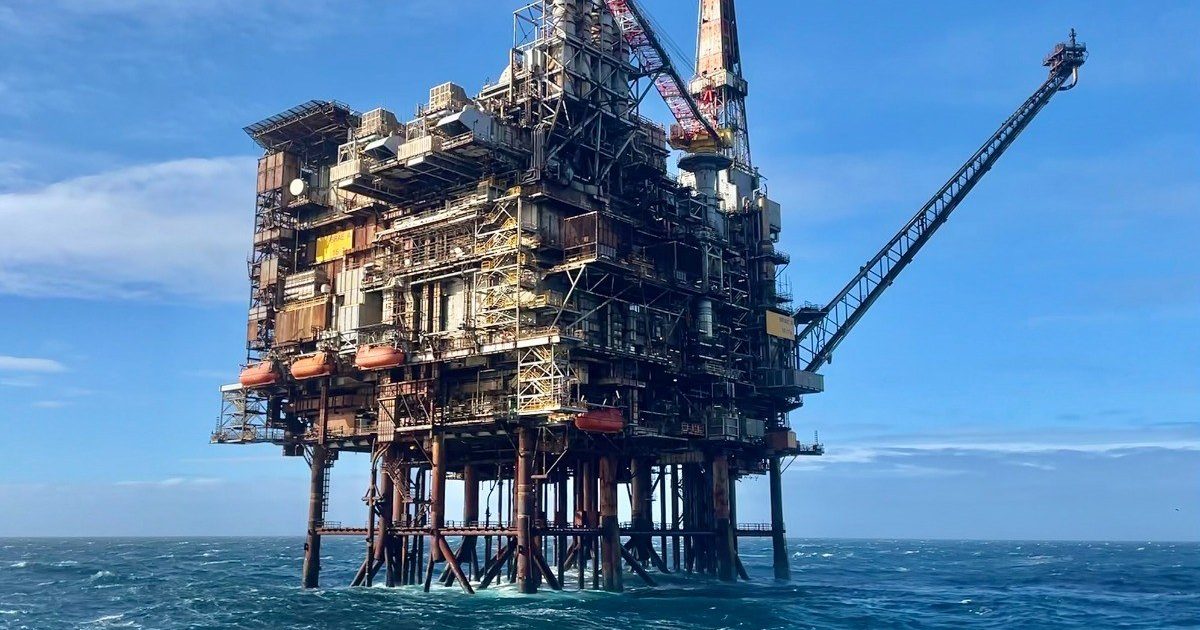 OpenGraph Image for TAQA awards Brae Alpha decommissioning contract to Allseas