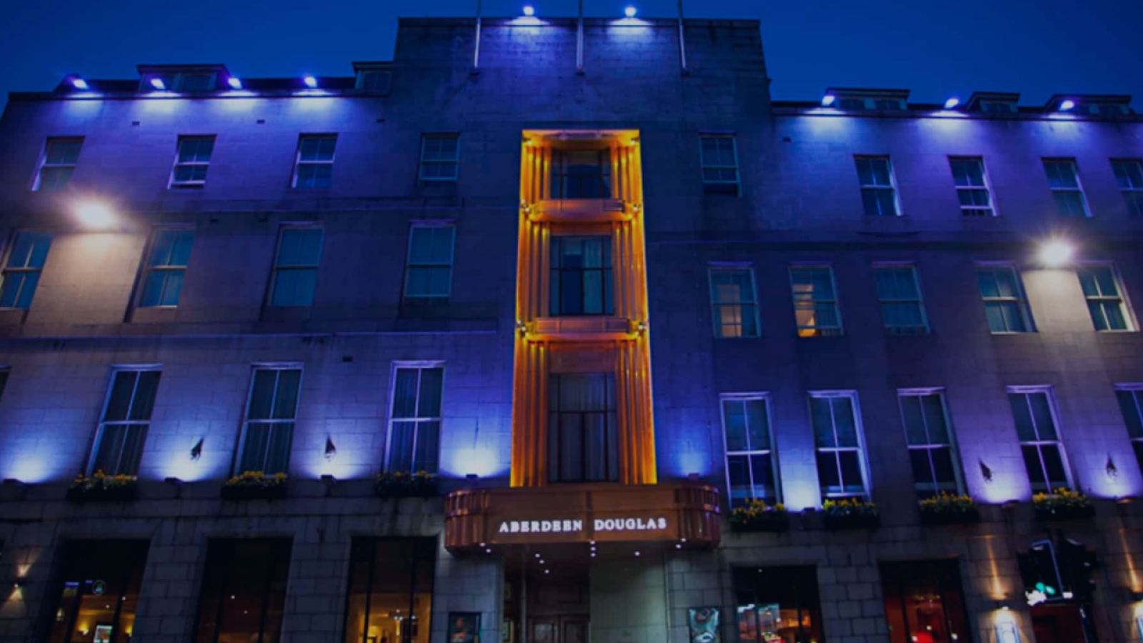 Aberdeen Douglas Hotel partners with Aberdeen Performing Arts for Comedy Festival stays