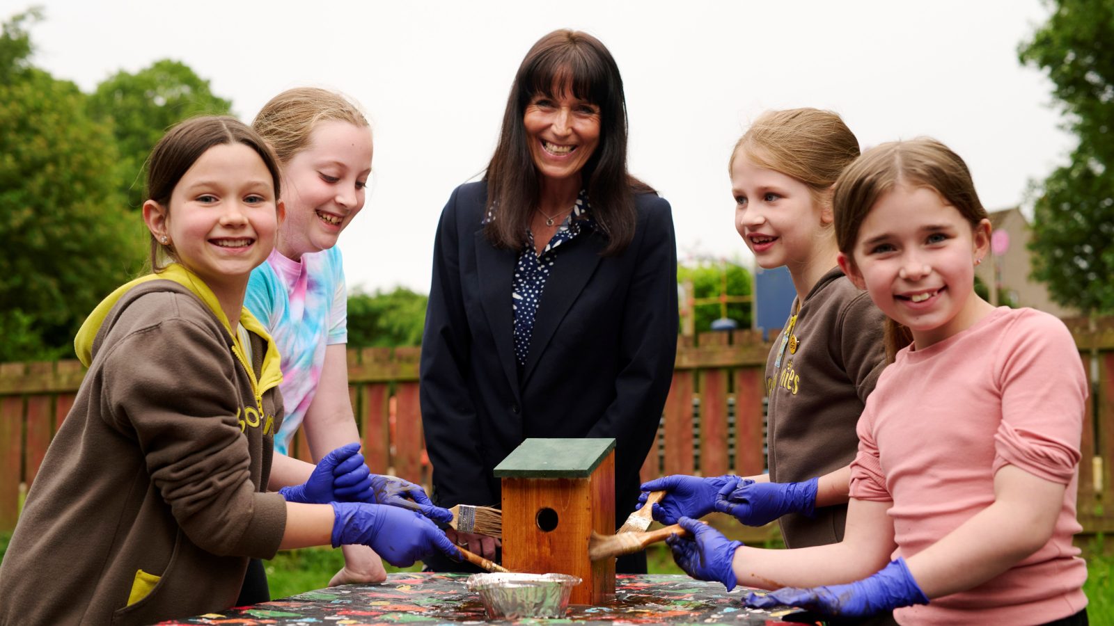 Housebuilder marks Garden Wildlife Week through donation of bird boxes